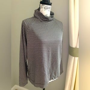 LOFT Lou & Grey Houndstooth Top Size Small NWT